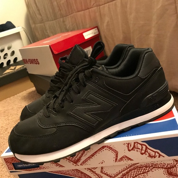 new balance retro tennis shoes